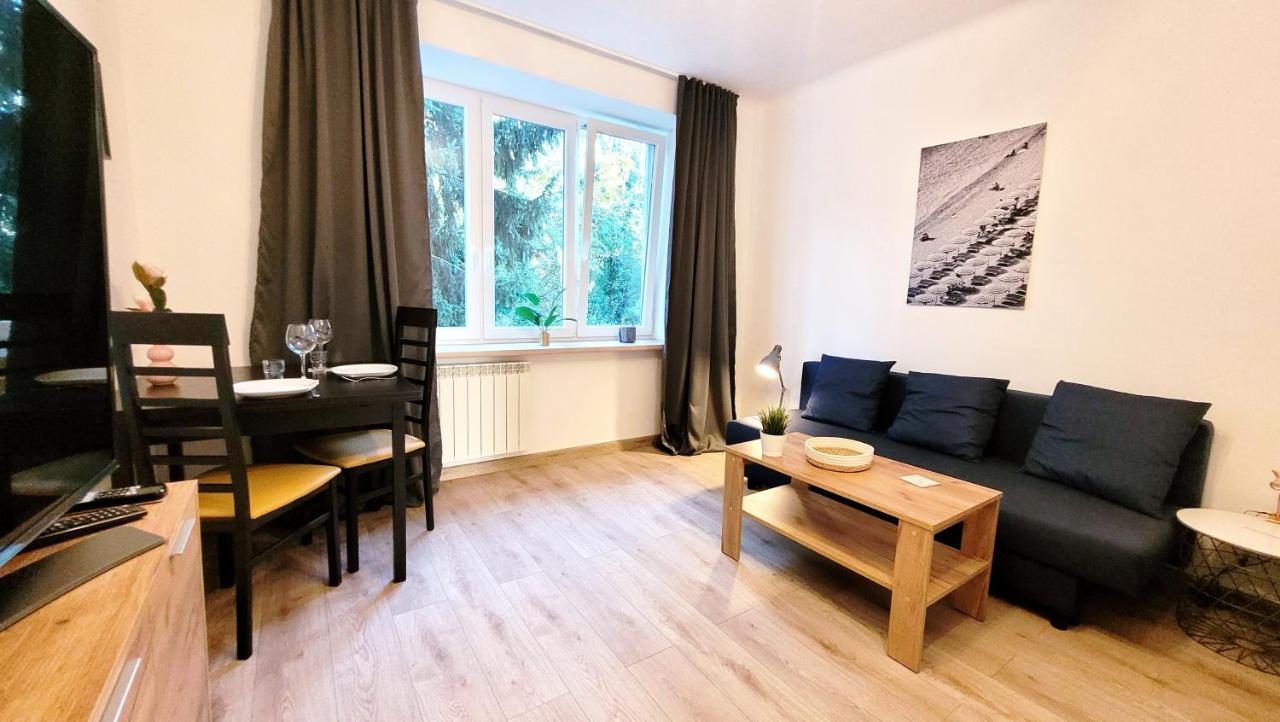 Great Life - Apartment Next To Metro Station Varsó Kültér fotó